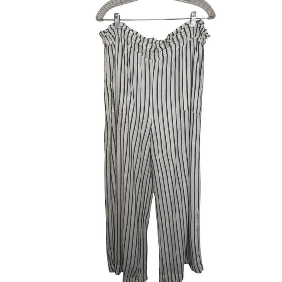 American Eagle Wide Leg White and Blue Striped Pants Size L - Picture 2 of 6